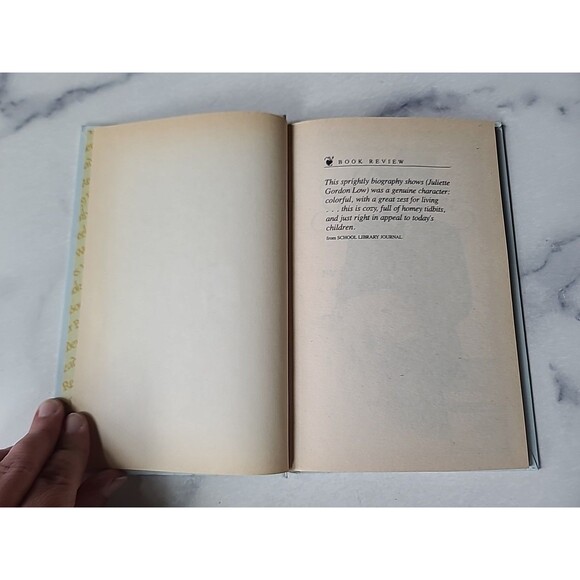 Juliette Gordon Low America's First Girl Scout By Kathleen V. Kudlinski... - Picture 3 of 10